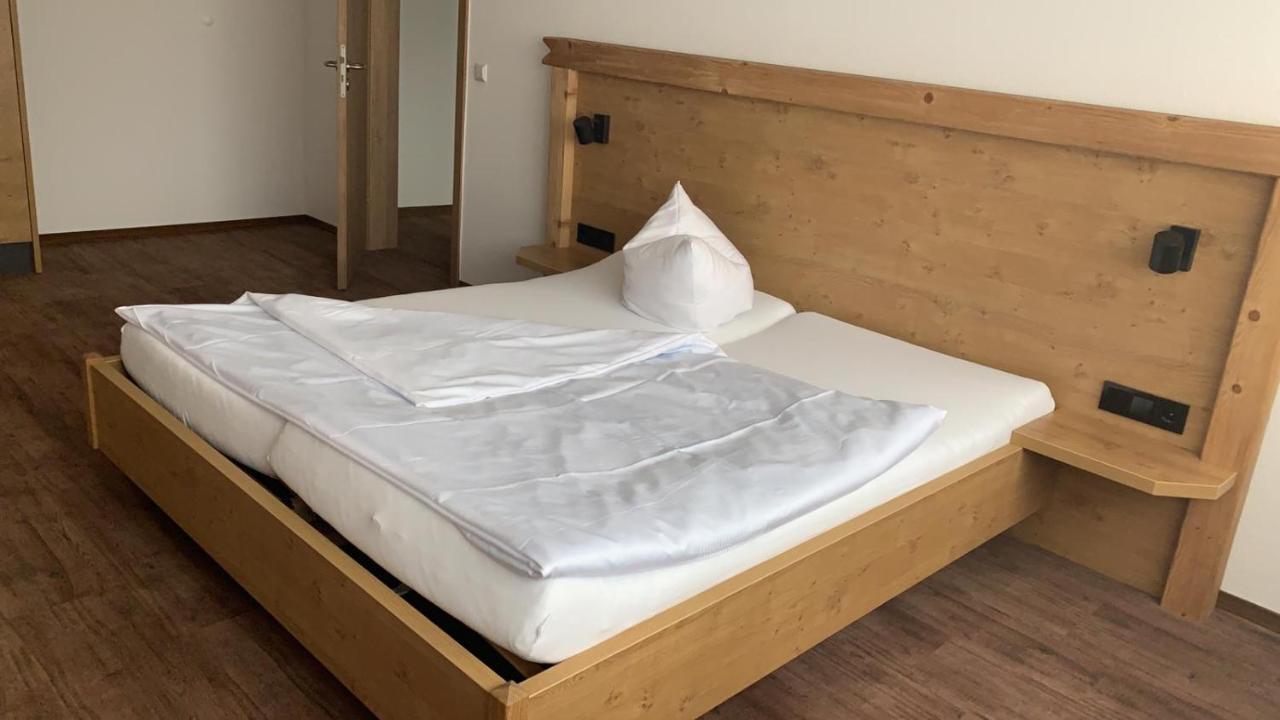 Forsthof Hotel Steinheim an der Murr Buitenkant foto